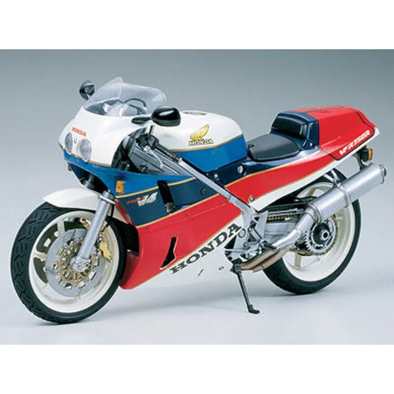 Tamiya Maquette Honda VFR 750R (RC30)