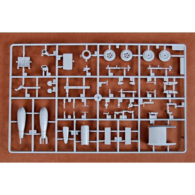 Trumpeter Maquette Avion Supermarine Spitfire Mk.VI – Image 15