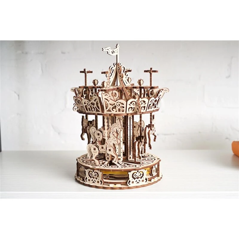 UGEARS Maquette Manège – Image 6